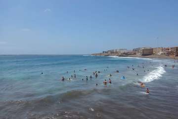 Oleaje en las playas de Telde/Antonio Rico.
